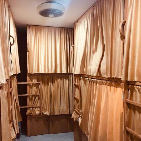 Mabrook Dormitory 뭄바이 외부 사진