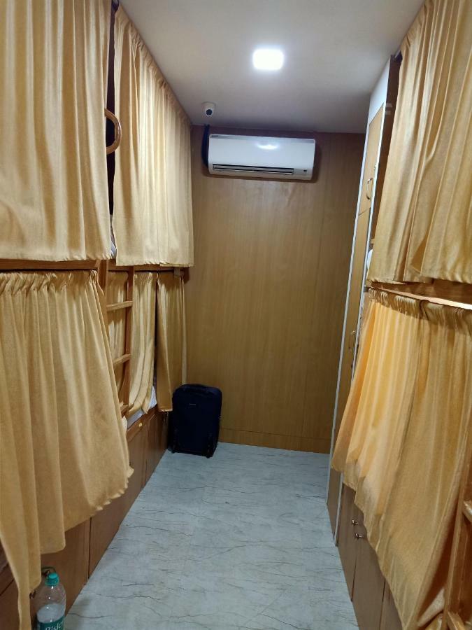 Mabrook Dormitory 뭄바이 외부 사진